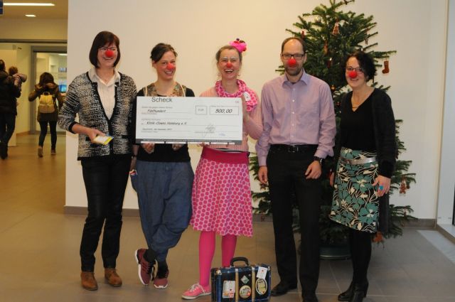 Oh Tannenbaum, oh Tannenbaum, wie froh sind wir über jeden Spenden-Clown!